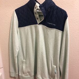 Vineyard Vines sweatshirt